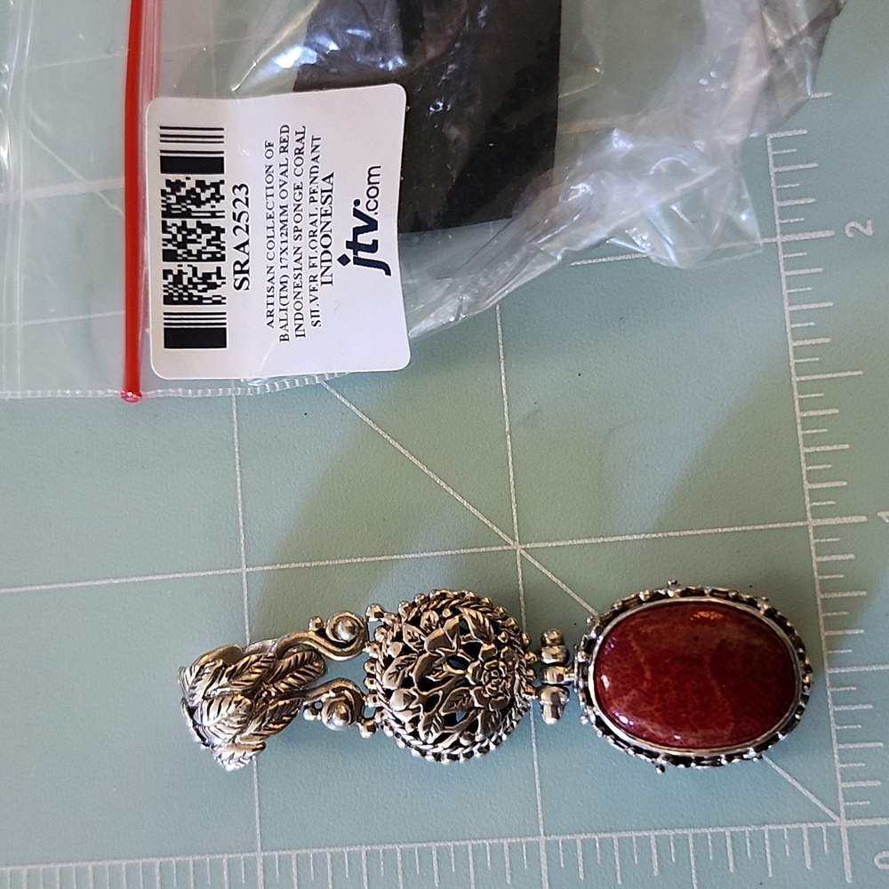 NWT JTV Artisan Collection Of Bali 17X12 Mm Sponge Coral Sterling Silver Pendant - Picture 2 of 3